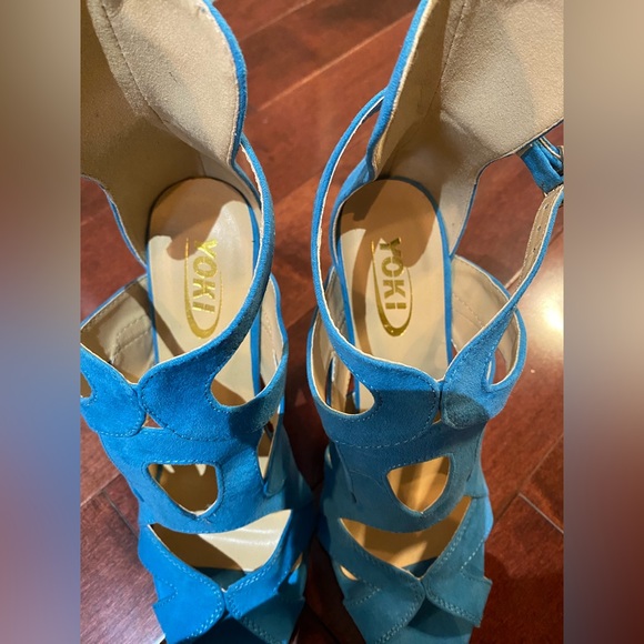 Brand new, bright blue heels stiletto shoes size 8.5 - Picture 3 of 8